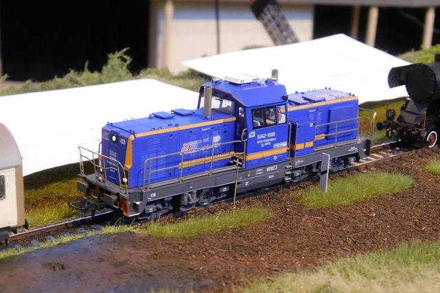 SU42-1009